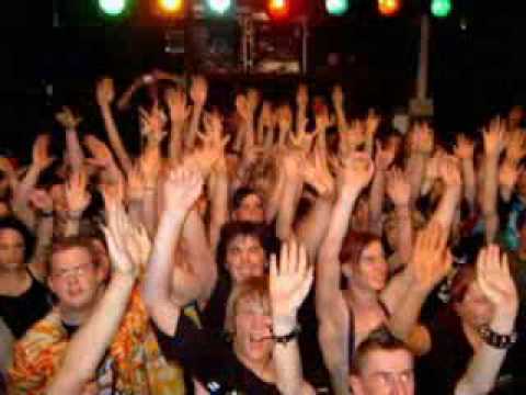 Nur ein Sommerlied Massendefekt feat Micki Krause