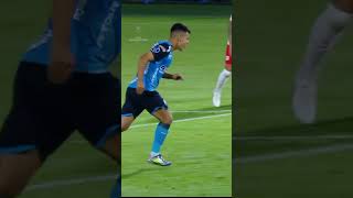 MOISÉS VILLARROEL MARCA DE PÊNALTI PELO BLOOMING! #BLOOMING #SUDAMERICANA