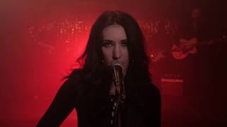 Aubrie Sellers // Light Of Day (Performance)