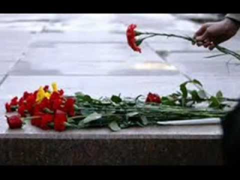 UNA FLOR PARA MI MADRE..... LOS LEGENDARIOS. ( JWOMSA )