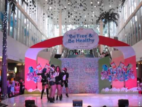 Girls' X-Tion (GXT) Cover F(x) - Comeback Stage 19 Oktober 2014 (LA chA TA + Red Light)