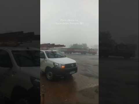 Forte chuva em Engenheiro Navarro MG, BR-135.. INSCREVA-SE