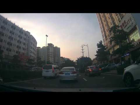 22 de outubro de 2016, 17h30 Avenida Fengtang, lado oeste de Fenghuanglijiang, distrito de Bao'an, cidade de Shenzhen X4DW Gary e Karen