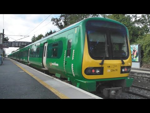 Irish Rail 29000 Class Commuter Train 29416 - Portmarnock Station, Dublin