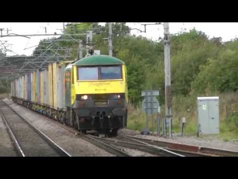 90045,sb Ditton Felixstowe liner throu P2,Acton Bridge 28,9,16