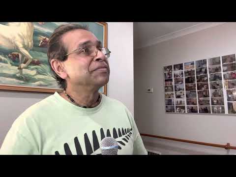 Hanthanata payana sanda - Originally sung by Amarasiri Peiris.