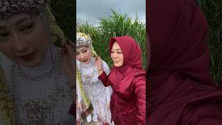 Download lagu This girl caught the wedding bouquet‼️ #bride #wedding #marriage #shorts mp3 Download lagu This girl caught the wedding bouquet‼️ #bride #wedding #marriage #shorts mp3