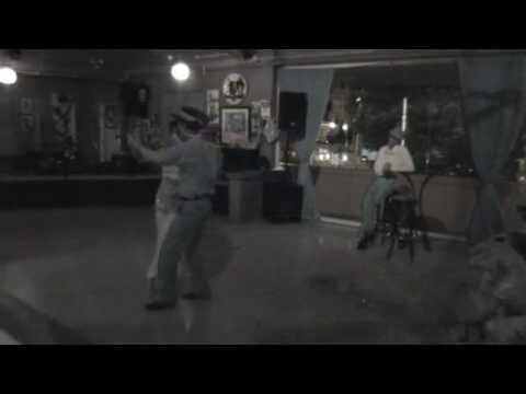 tango performance: 3some to sultana