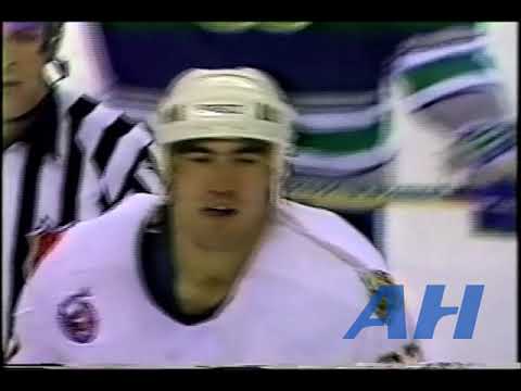 NHL Nov. 27, 1992 Stephen Leach,BOS v Mark Janssens,HFD Boston Bruins Hartford Whalers