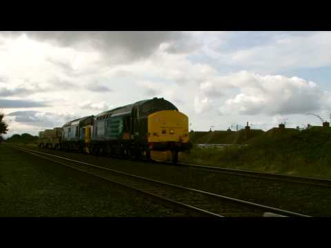 Prestatyn 21.8.2014 - DRS Class 37 37402 Stephen Middlemore & 37194 on Flask train