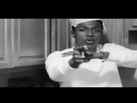 KING DEAZE feat. YOUNG PAPPY  - ROUND HERE -