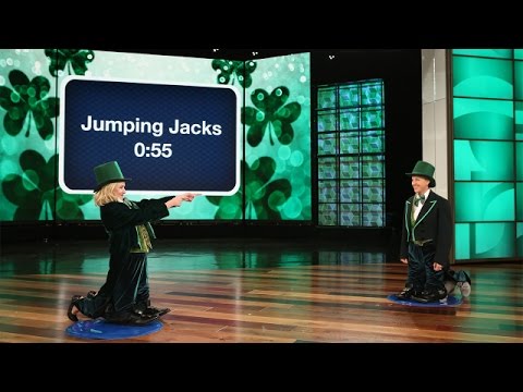 エレンとクリステン・ベルが聖パトリック・デーバージョンの「Heads Up! (Ellen and Kristen Bell Play a St. Patrick's Day Version of 'Heads Up!')
