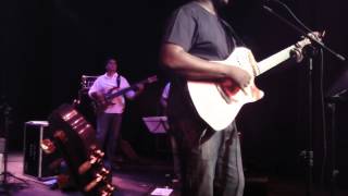 Mares de Ti Carlinhos Brown Cover