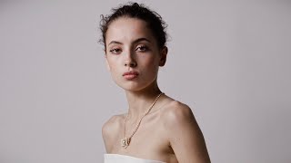 Download the video "DIOR Fashion Film 2022 | Directed by VIVIENNE & TAMAS"