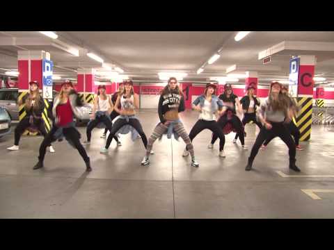 BLACKOUT - Marzena Górniok | Mikey J & The UK Female Allstars - Rock The Mic