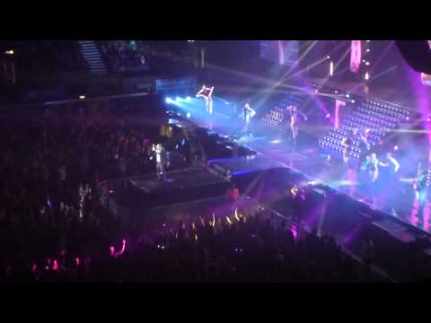 the x factor tour 2013   chris maloney what a feeling