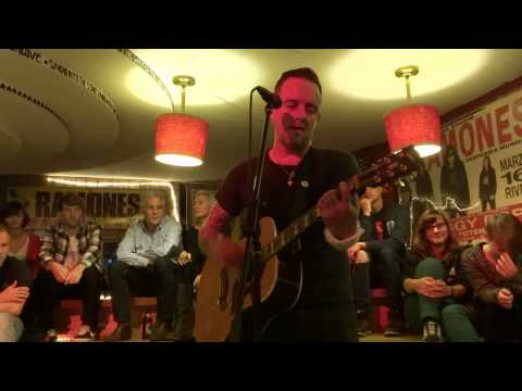 Dave Hause   Autism Vaccine Blues live Ramonesmuseum Berlin