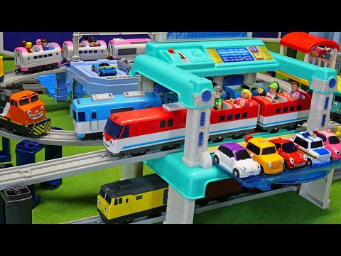 Two-story station where Titipo talks ☆Large town course where 10 Titipo trains run