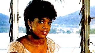 Evelyn Champagne King - I'll Keep A Light On