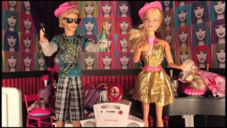 Download lagu New Year's Eve - A Barbie parody in stop motion *FOR MATURE AUDIENCES* mp3