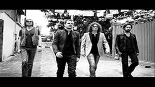 The Killers-Why Don&#39;t You Find Out(Morrissey Cover) Performance