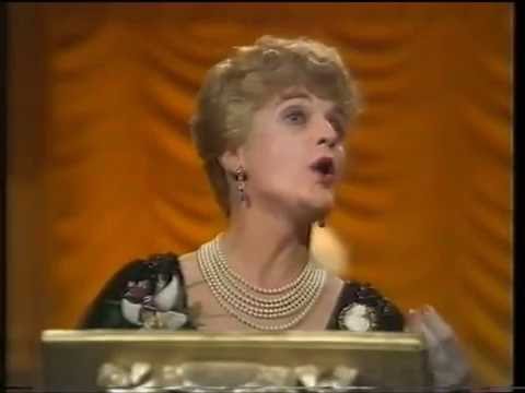 Dame Hilda Bracket sings Azucena's Big Duet from Il Trovatore.Act 2.Hinge and Bracket.