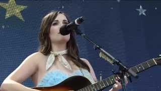 Kacey Musgraves - Merry Go &#39;Round (Live at Farm Aid 30)