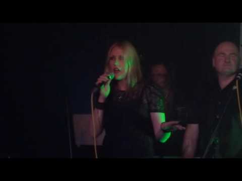 Electraset: Marie Antoinette - DEF, Vintage Rock Bar, Doncaster, July 2016