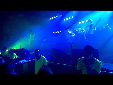 Time As An Imploding Unit / Waiting For Green - A Whole Child Ago [BS+P] Biffy Clyro Barrowlands