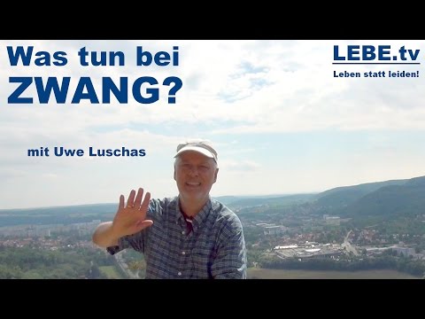 Eksoderil von den Pickeln auf der Person Der Pinselstrich auf gribok auf den Beinen