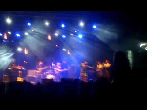 JAQEE - Moonshine (live @ Festival de Thau à Mèze).3gp