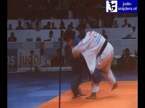 Judo 2009 Rotterdam: Watanabe (JPN) - Bwaga (COD) [-70kg].
