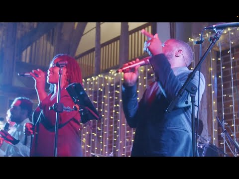 The Matzoh Boys - Jewish Wedding Band London - Live at Mickelfield Hall.