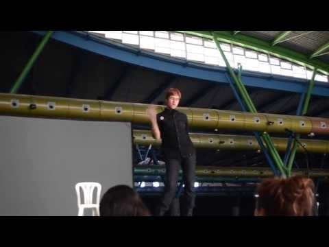 (Fe)Male President (Girl's Day) - M-TASS - Animacomic Málaga 2013