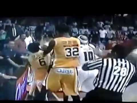 Basketball team fight - Arecibo Captains and Guaynabo Mets (Puerto Rico)
