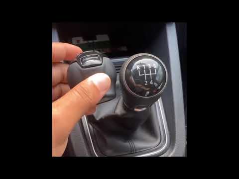 Momo Racing Shift Knob Change 2016 VW Jetta 1.4 TSi
