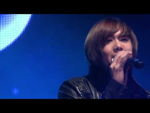 2010 11 27 FTIsland Beautiful Journey Concert - Frist Kiss (Always Be MIne)