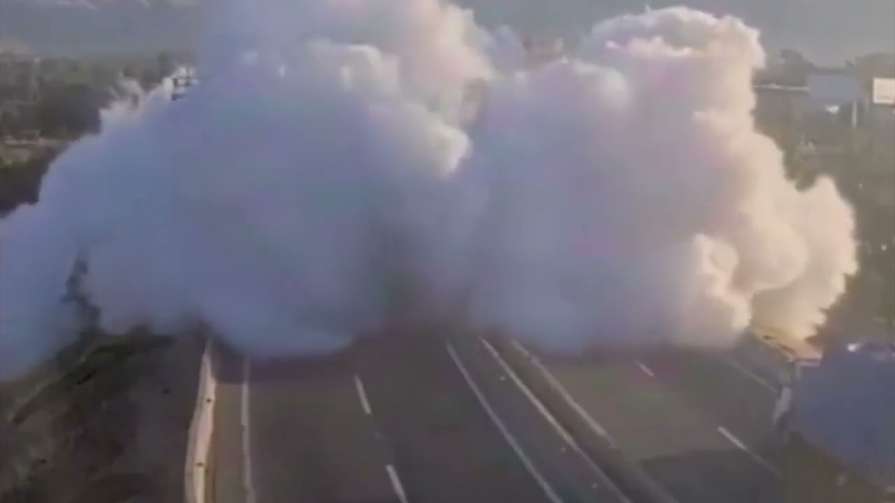 Camion che trasportava gas liquido si ribalta in autostrada ed esplode: 4 morti e 17 feriti