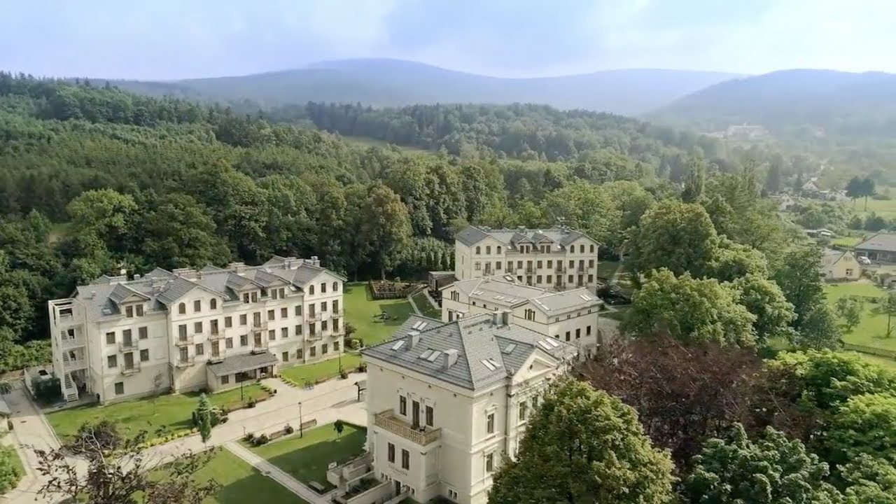 hotel *** - Cottonina Hotel & Mineral SPA Resort - wideo