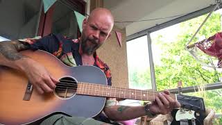 Video thumbnail for Trying out my new Martin 00-17S Whiskey Sunset by BaronK69