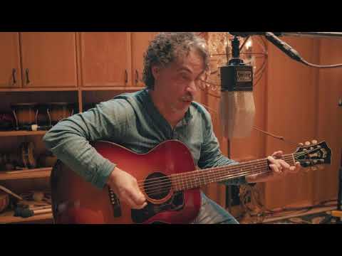 John Oates | The Story Behind Mississippi John Hurt's Guitar