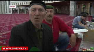 Каждый  вечер в мечетях республики проходит благотворительный ифтар