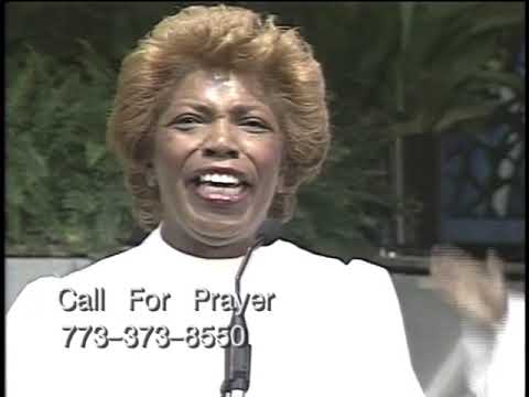 Fellowship Baptist Church Choir feat. Mary Davis - "He's My Everything"