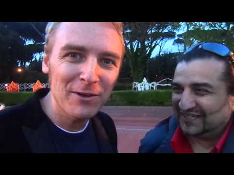 JACOPO MORINI CON IL SALUTATORE DEL BLOG SALUTANO IL WEB E LE ALTRE IENE BUGS