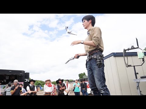 얼마 전 올렸던 총 돌리는 남자 최신버전