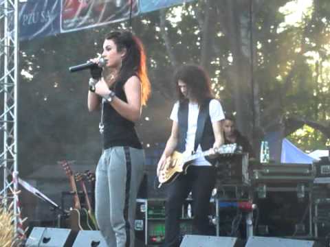 Ewa Farna w Zawodziu-Nie chcę się bać