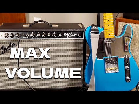 Fender Deluxe Reverb at MAX volume