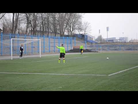 Kujawianka Izbica - Start Warlubie 2:0. Bramka z rzutu karnego Kamila Kuropatwińskiego.