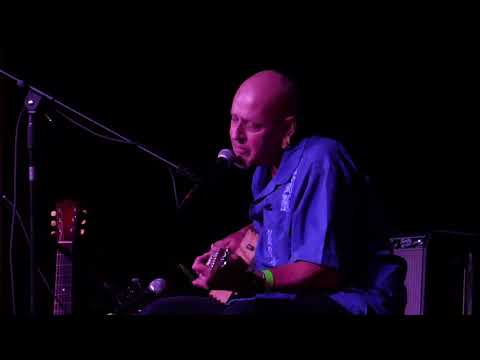 John Mooney 2020-01-17 Cigar Box Guitar Festival