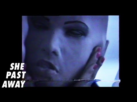 She Past Away - Ağıt